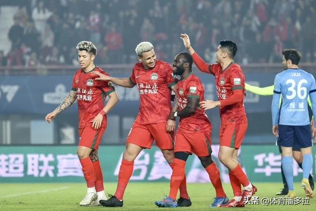 hth体育官网入口-欧冠今夜走向成谜，上海申花更衣室发声，信心回归，年轻球员得到机会的简单介绍