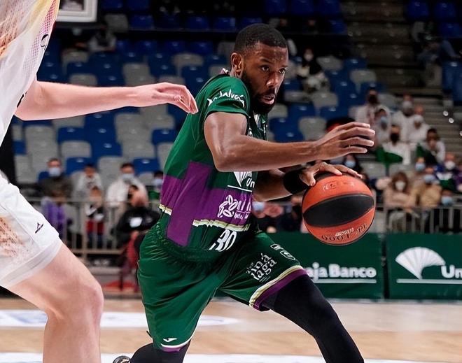 华体会官网入口-赛后新奥尔良鹈鹕调整名单以备CBA季后赛，临场应变环节打磨，信心回归，年轻球员得到机会的简单介绍